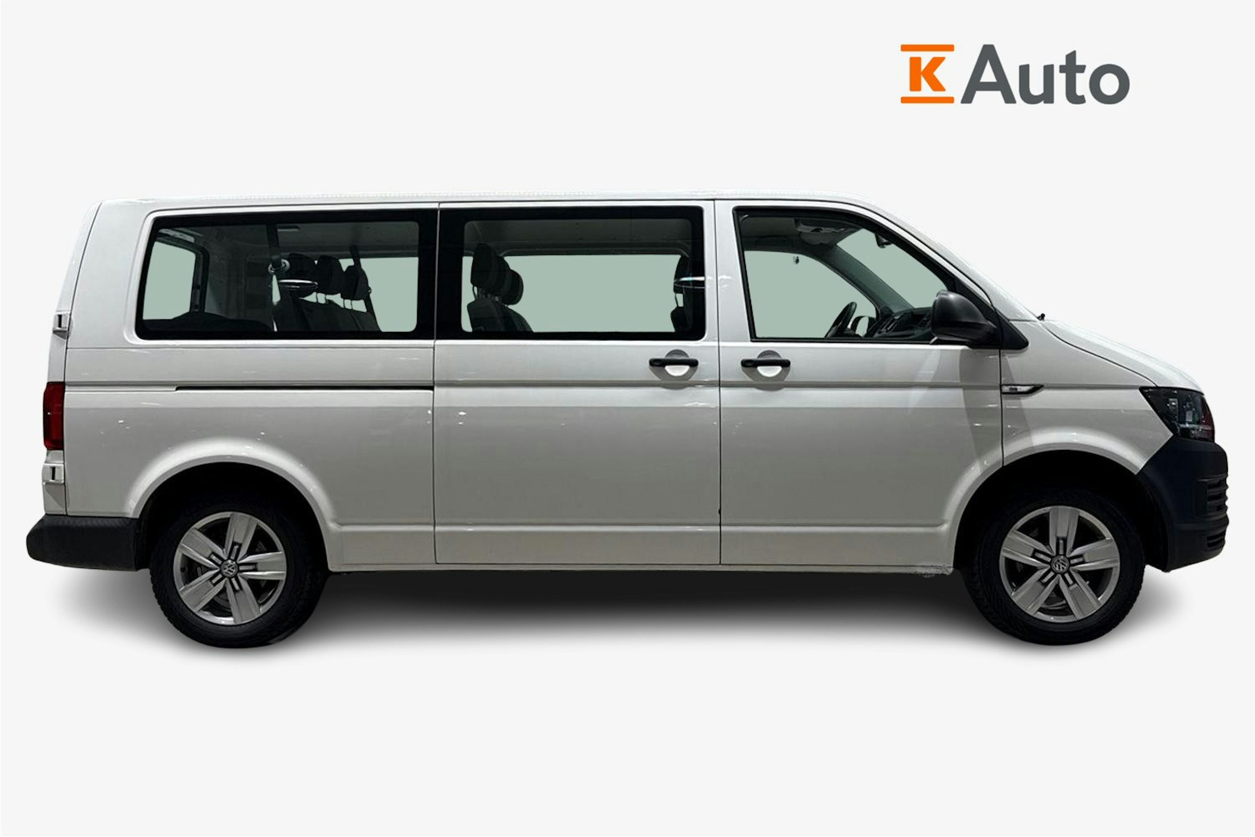 Valkoinen Volkswagen Transporter 2018 kuva 6.
