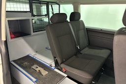 valkoinen Volkswagen Caravelle 2019 kuva 21.