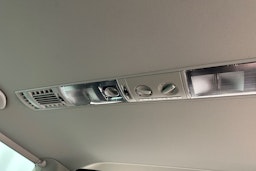 valkoinen Volkswagen Caravelle 2019 kuva 22.