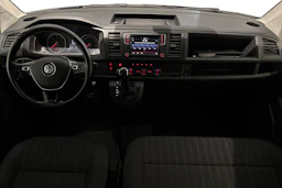 valkoinen Volkswagen Caravelle 2019 kuva 9.