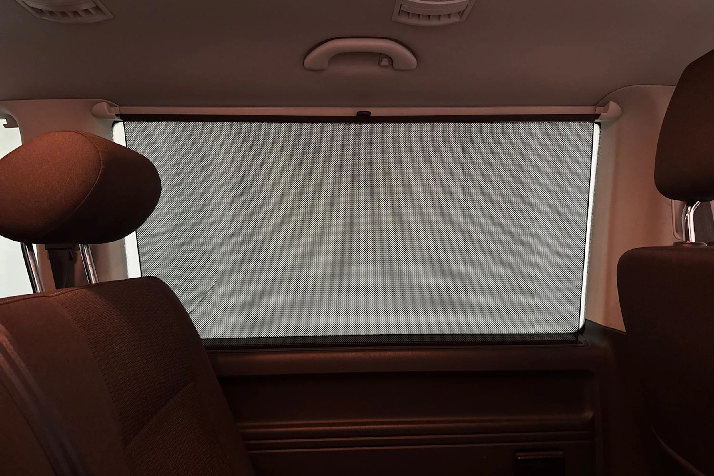 valkoinen Volkswagen Caravelle 2019 kuva 19.