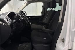 valkoinen Volkswagen Caravelle 2019 kuva 20.