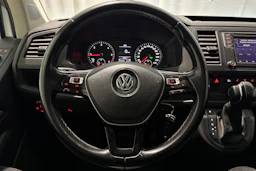 valkoinen Volkswagen Caravelle 2019 kuva 21.