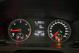valkoinen Volkswagen Caravelle 2019 kuva 22.
