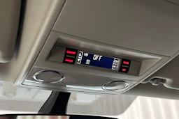 valkoinen Volkswagen Caravelle 2019 kuva 27.