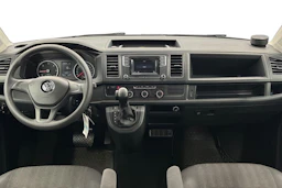 sininen Volkswagen Caravelle 2019 kuva 7.