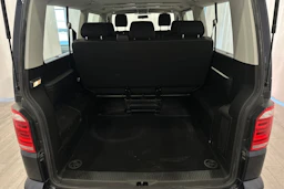 sininen Volkswagen Caravelle 2019 kuva 18.