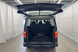 sininen Volkswagen Caravelle 2019 kuva 25.