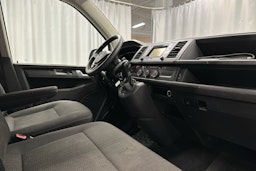 valkoinen Volkswagen Caravelle 2019 kuva 6.