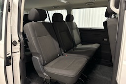 valkoinen Volkswagen Caravelle 2019 kuva 16.