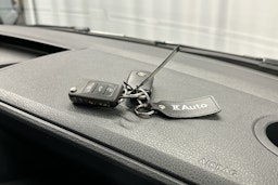 valkoinen Volkswagen Caravelle 2019 kuva 21.