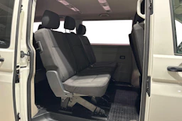 Valkoinen Volkswagen CARAVELLE 2019 kuva 11.