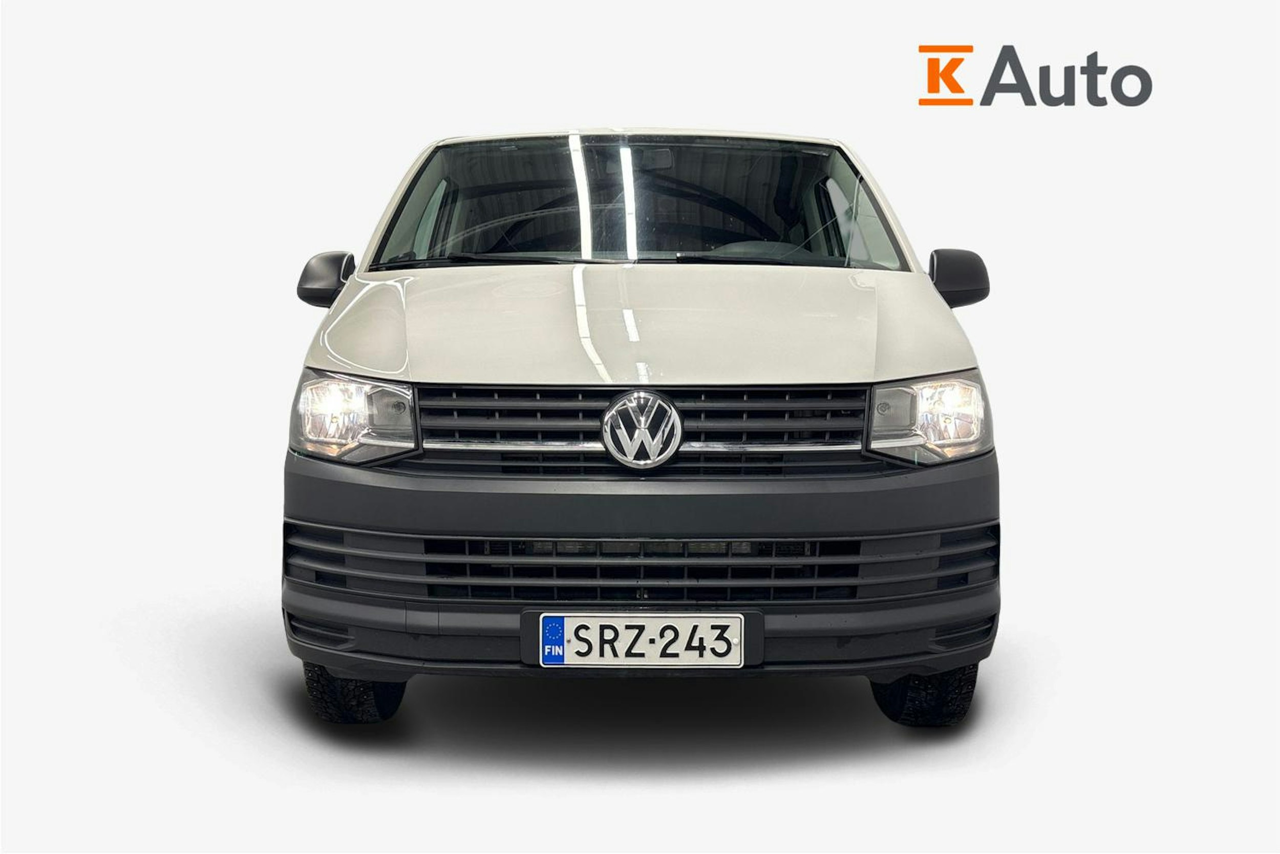 valkoinen Volkswagen Caravelle 2019 kuva 5.