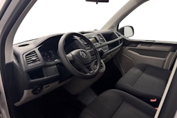 valkoinen Volkswagen Caravelle 2019 kuva 7.