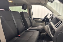 valkoinen Volkswagen Caravelle 2019 kuva 14.