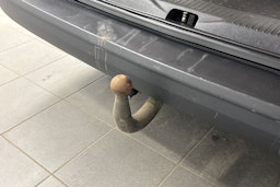 valkoinen Volkswagen Caravelle 2019 kuva 16.