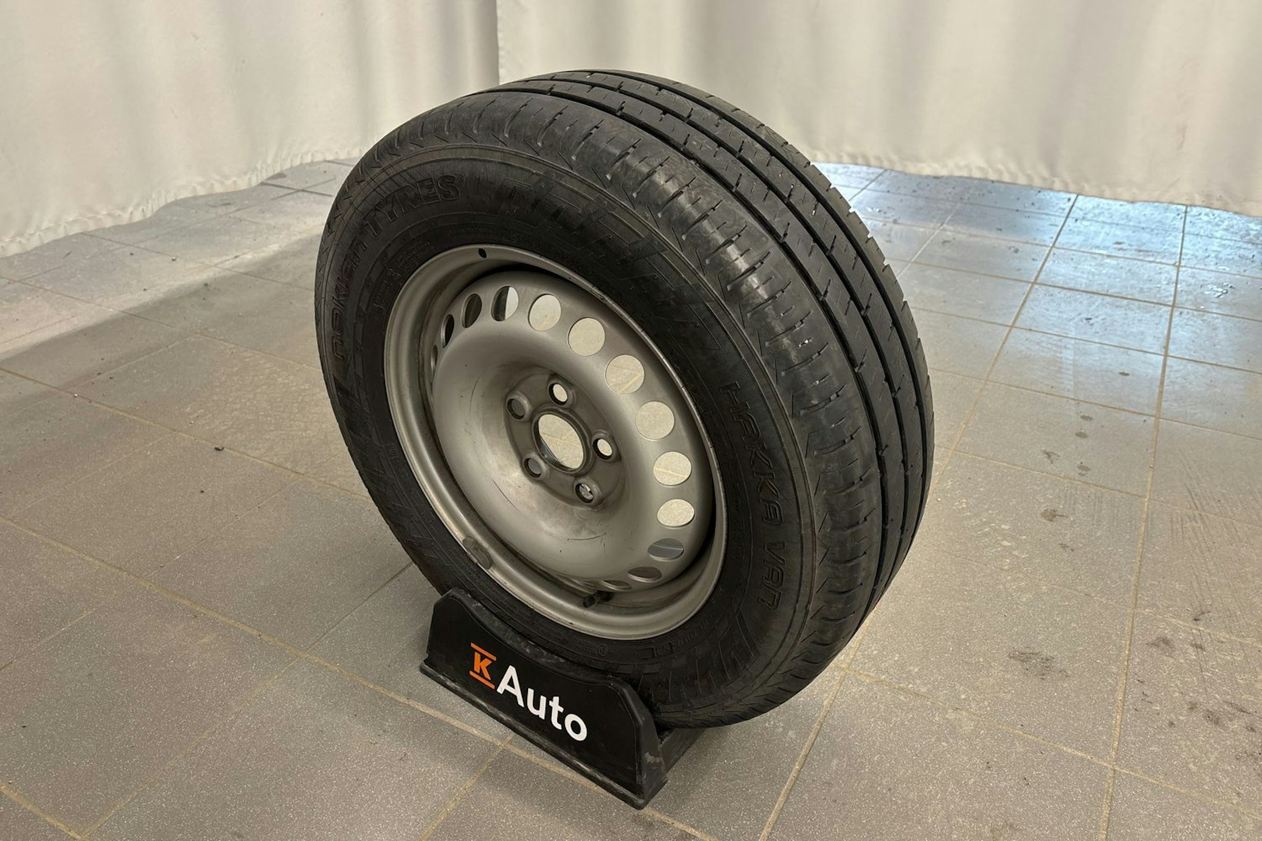 valkoinen Volkswagen Caravelle 2019 kuva 17.