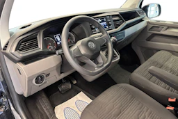 musta Volkswagen Caravelle 2020 kuva 3.