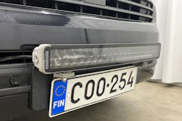 musta Volkswagen Caravelle 2020 kuva 23.