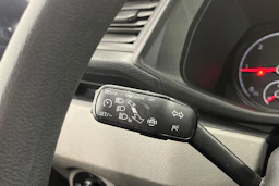 musta Volkswagen Caravelle 2020 kuva 25.