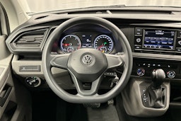 valkoinen Volkswagen Caravelle 2020 kuva 12.