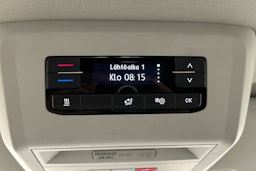 valkoinen Volkswagen Caravelle 2020 kuva 15.