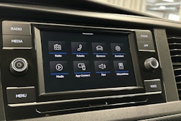valkoinen Volkswagen Caravelle 2020 kuva 18.