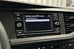 valkoinen Volkswagen Caravelle 2020 kuva 11.