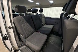 valkoinen Volkswagen Caravelle 2020 kuva 16.