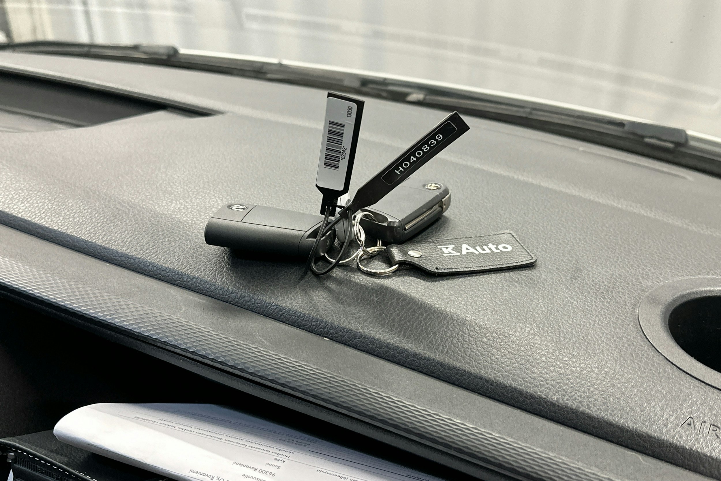 valkoinen Volkswagen Caravelle 2020 kuva 20.