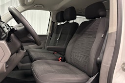 valkoinen Volkswagen Caravelle 2020 kuva 7.