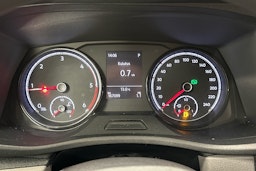 valkoinen Volkswagen Caravelle 2020 kuva 12.
