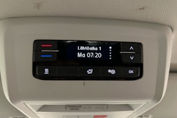 valkoinen Volkswagen Caravelle 2020 kuva 13.