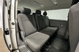 valkoinen Volkswagen Caravelle 2020 kuva 18.