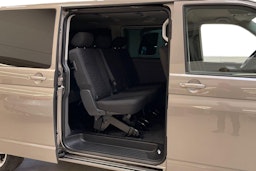 ruskea (beige) Volkswagen Caravelle 2020 kuva 10.
