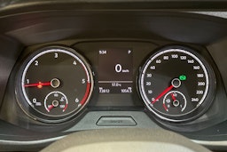 ruskea (beige) Volkswagen Caravelle 2020 kuva 18.