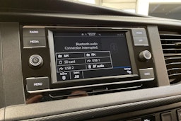 ruskea (beige) Volkswagen Caravelle 2020 kuva 29.