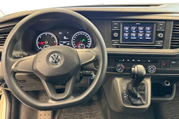 valkoinen Volkswagen Caravelle 2020 kuva 7.