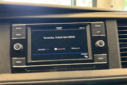valkoinen Volkswagen Caravelle 2020 kuva 15.