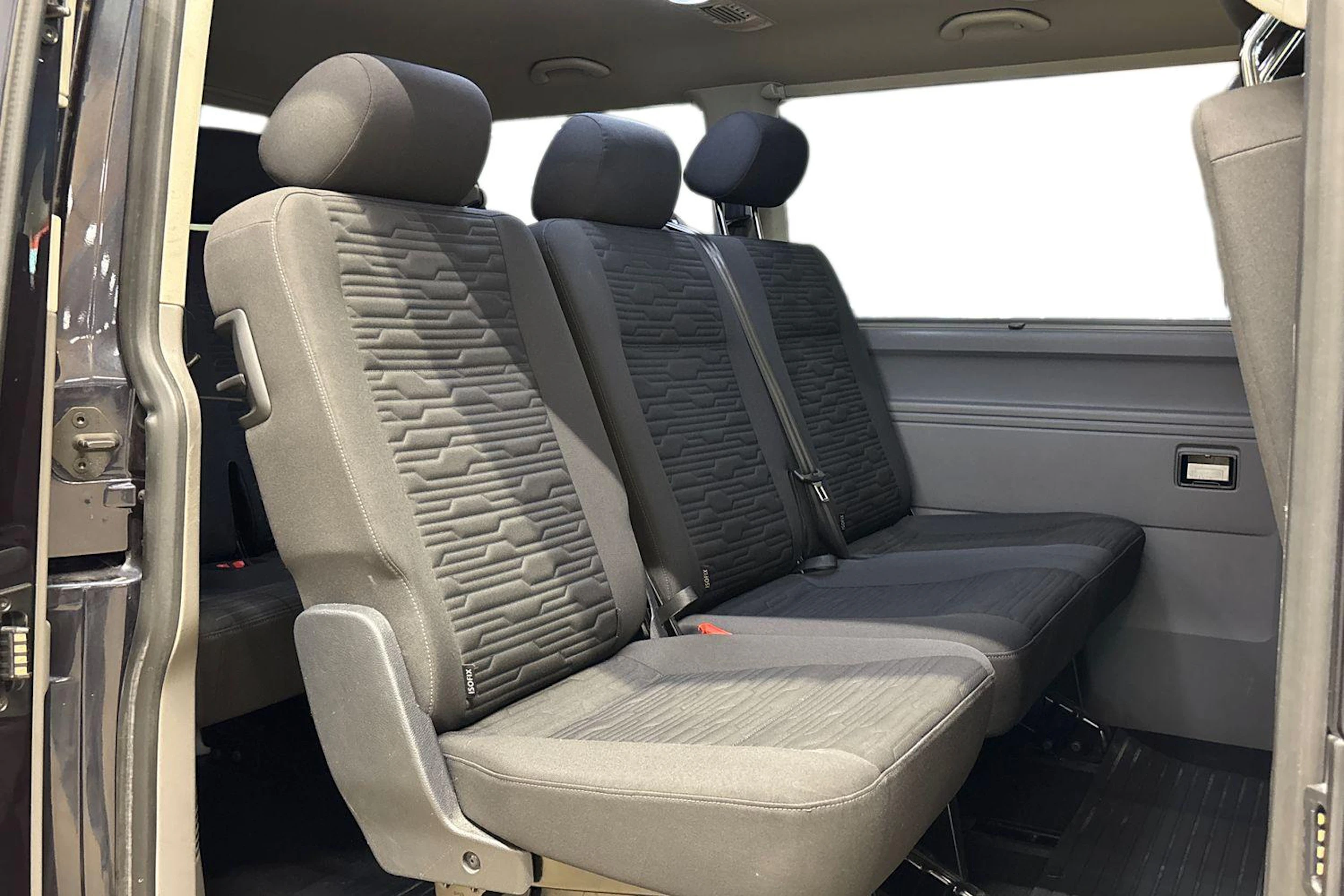sininen Volkswagen Caravelle 2020 kuva 11.