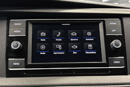 sininen Volkswagen Caravelle 2020 kuva 24.