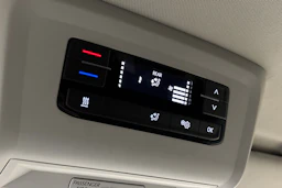 sininen Volkswagen Caravelle 2020 kuva 27.