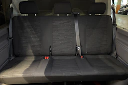 sininen Volkswagen Caravelle 2020 kuva 29.