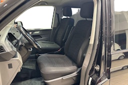 Musta Volkswagen CARAVELLE 2020 kuva 10.