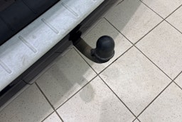 Musta Volkswagen CARAVELLE 2020 kuva 14.