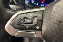 Musta Volkswagen CARAVELLE 2020 kuva 17.