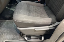 Musta Volkswagen CARAVELLE 2020 kuva 23.