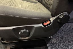 Musta Volkswagen CARAVELLE 2020 kuva 24.