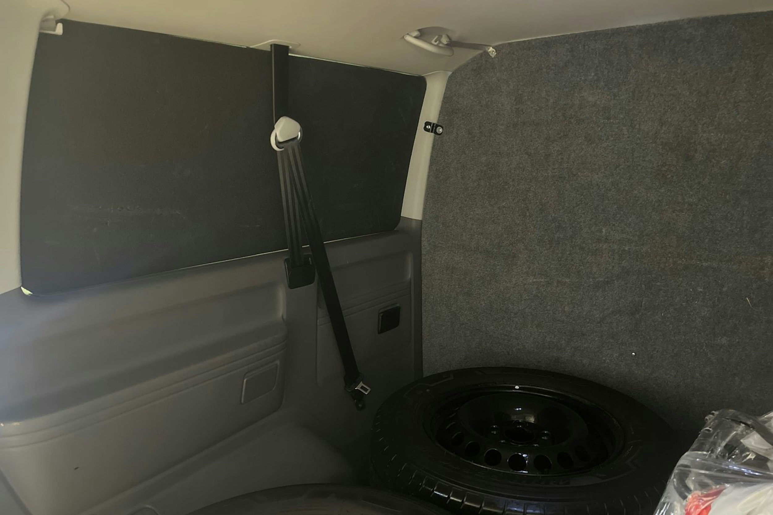 Valkoinen Volkswagen Caravelle 2020 kuva 20.