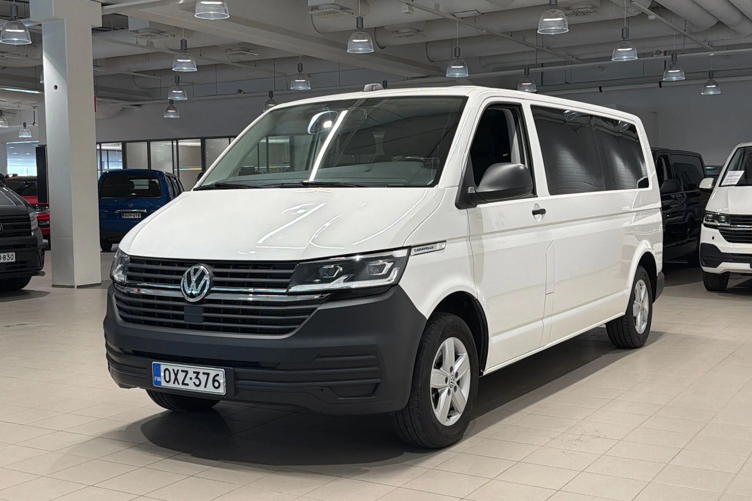 Valkoinen Volkswagen Caravelle 2020 kuva 26.
